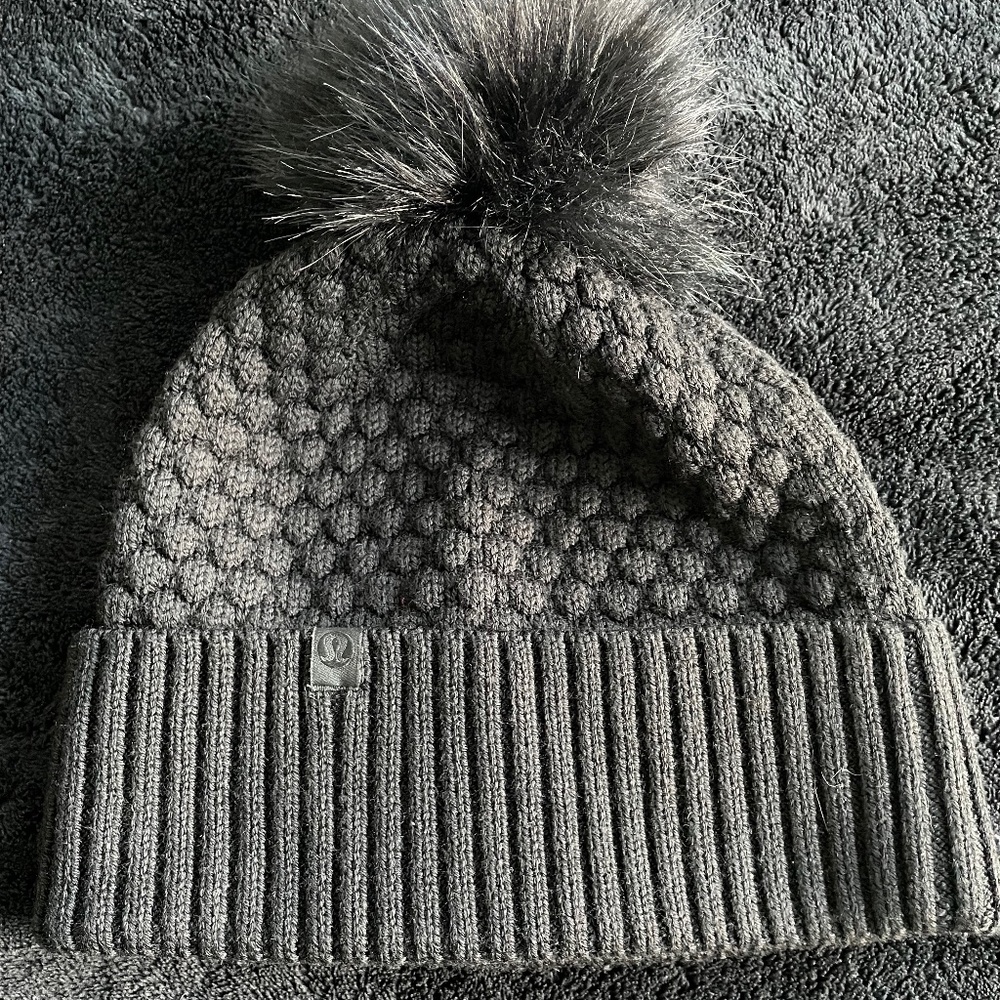 Lululemon Fleece Bubble Knit Black Hat